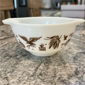 Pyrex Vintage Early American Cinderella mixing bowl #441